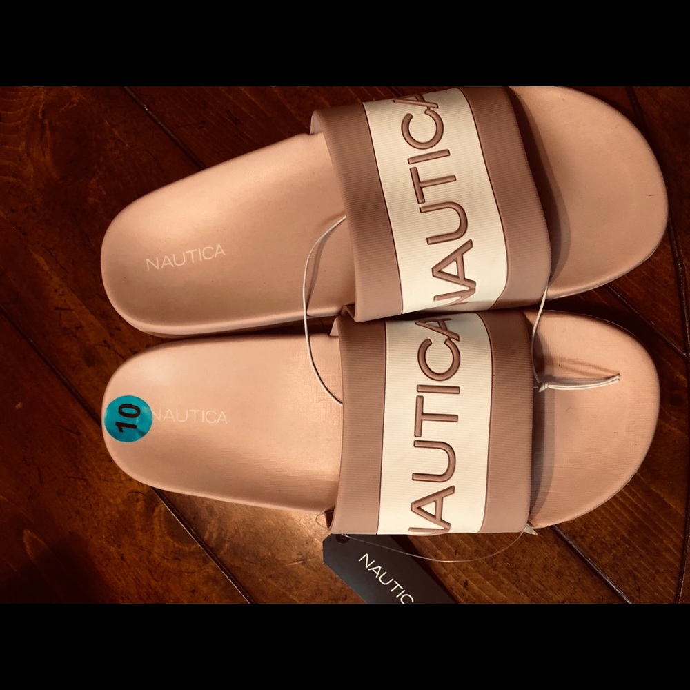 NWT Woman’s Nautical slip ons